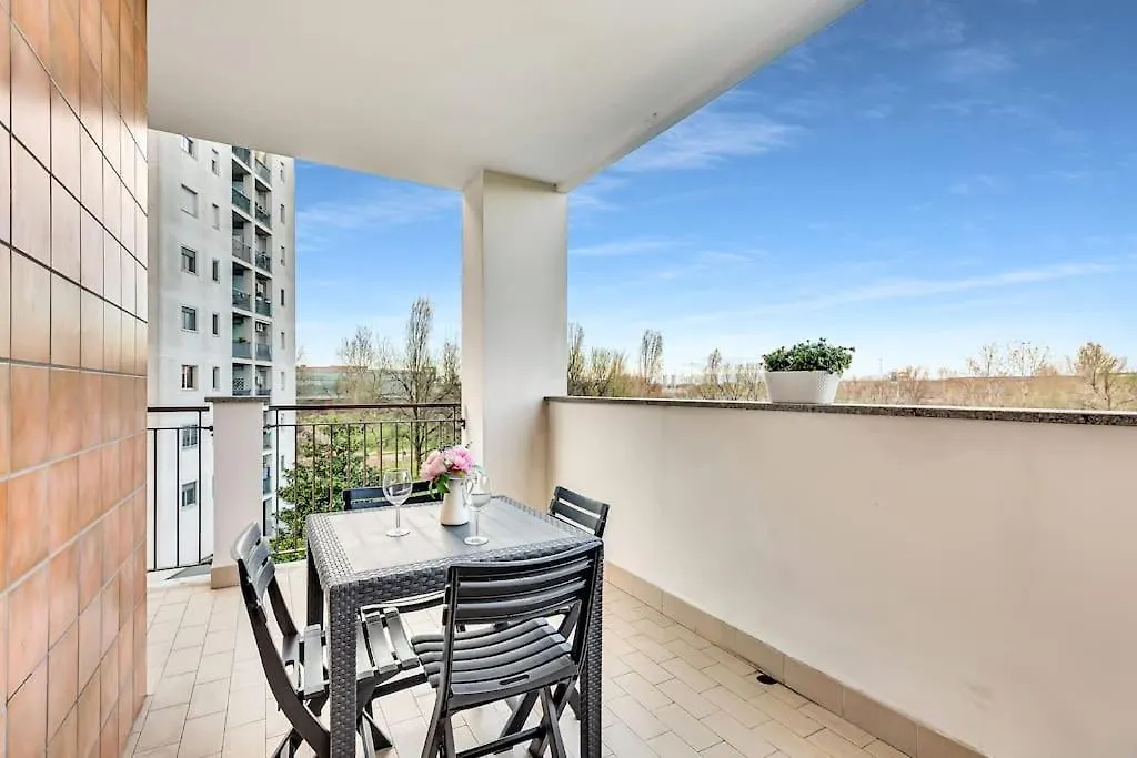 Private Parking-Terrace10 Min To Linate Airport Διαμέρισμα Μιλάνο Ιταλία